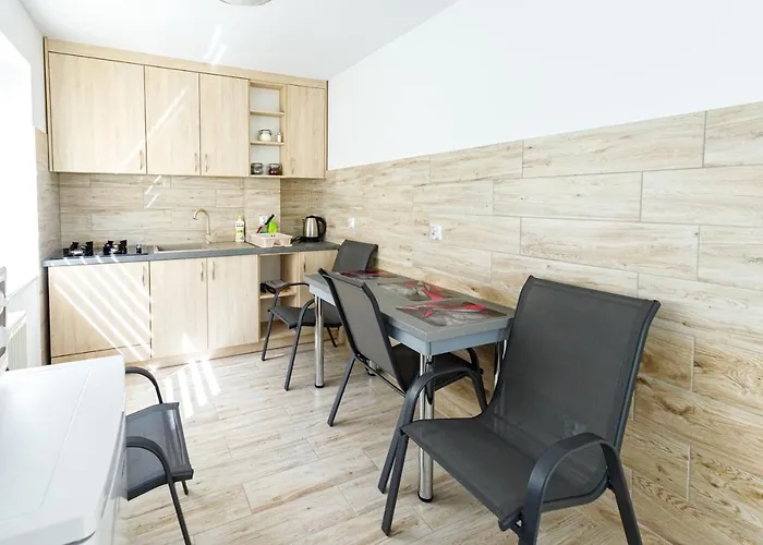 Stara Piekarnia - Plac Lotnikow Homestay *